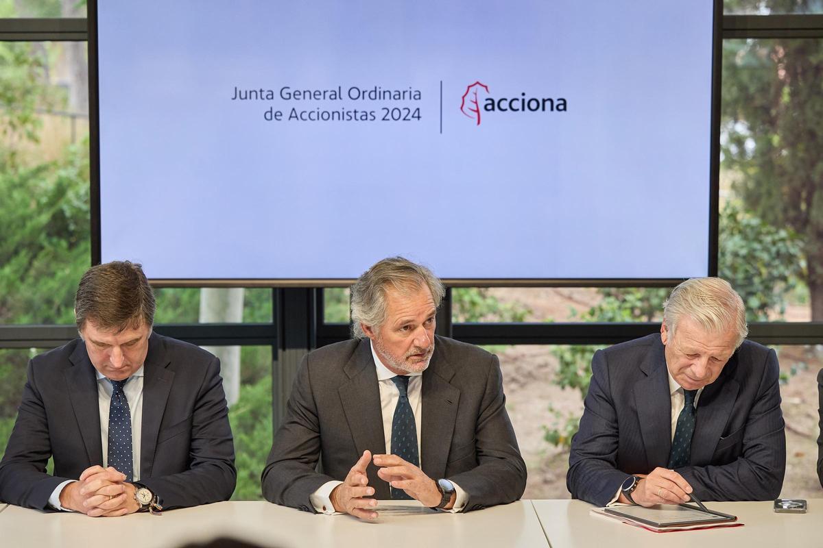 El CEO de Acciona, José Manuel Entrecanales, durante una rueda de prensa