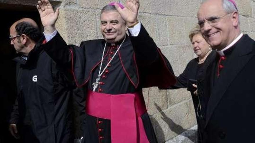 Carballo, ayer, durante el homenaje en Lodoselo. / brais lorenzo