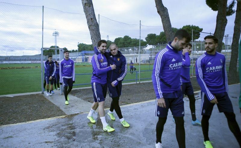 Entrenamiento del Real Zaragoza antes del partido contra la SD Huesca