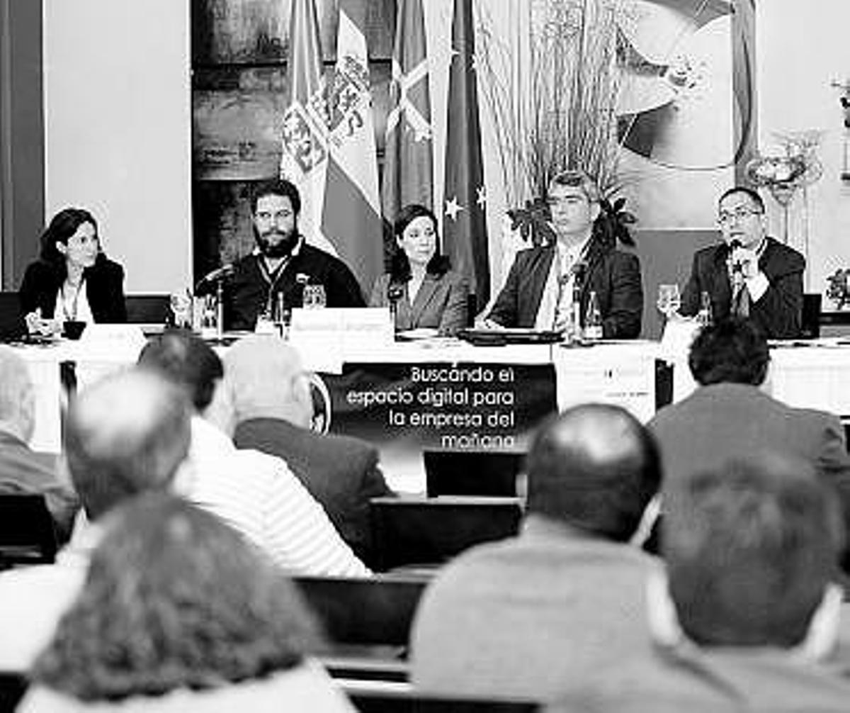Asistentes a la última jornada del encuentro nacional de internautas.