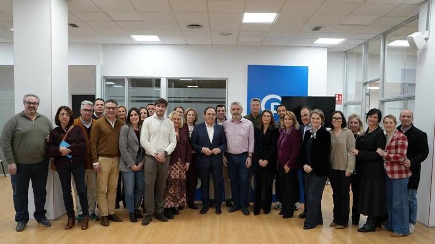 Los cargos del PP en la Comunidad se reunirán en Dénia en plena crisis por las viviendas protegidas de Alicante