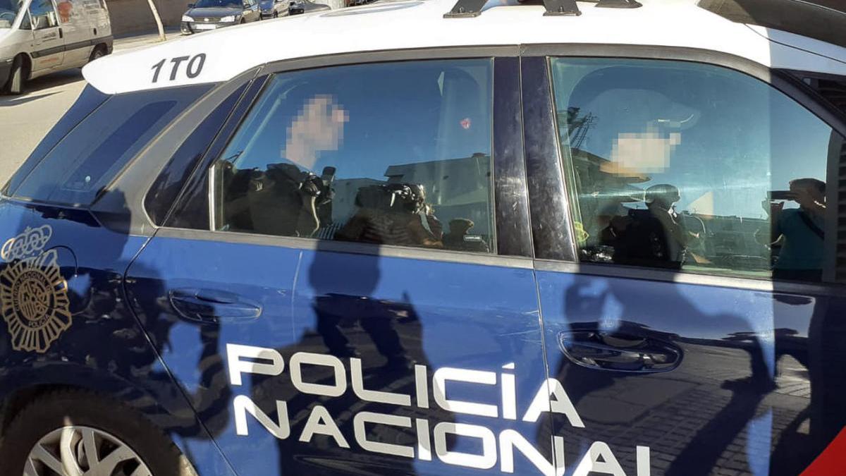 Llegada all Juzgado de Primera Instancia e Instrucción número 4 de la localidad malagueña de Vélez-Málaga, del  del novio de Dana Leonte.