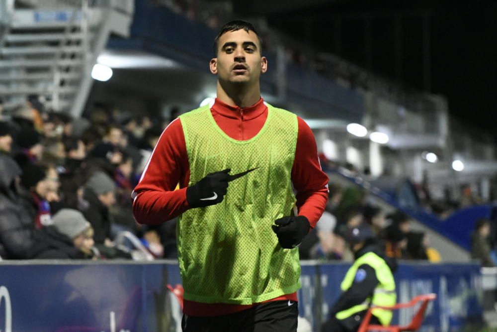 El partido entre el Huesca y el Sporting, en imágenes