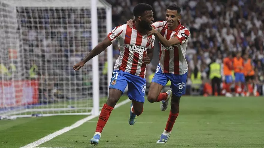 Lemar: "Como exatlético, siempre sabe mejor marcar aquí"