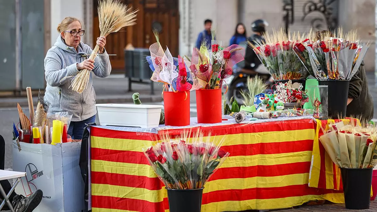 Sant Jordi, a por un nuevo baño de libros y masas