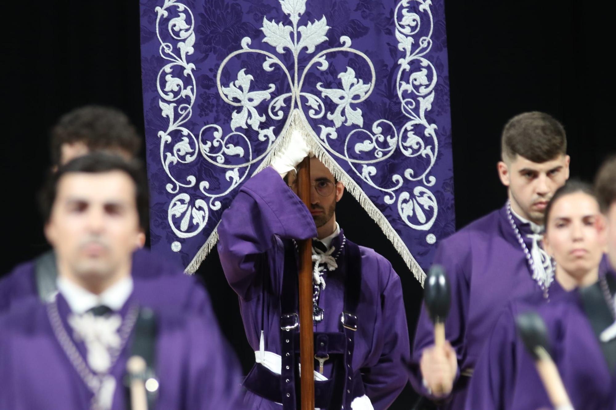 En imágenes | Concurso de tambores de la Semana Santa de Zaragoza en el Príncipe Felipe