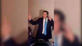 Marco Rubio sorprende haciendo de DJ en una boda