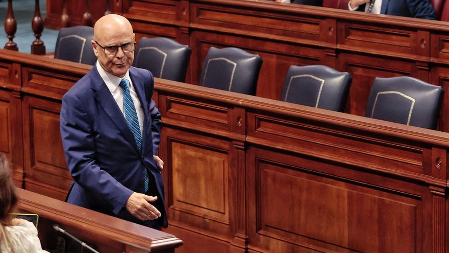 ¿Hace falta cambiar los sillones del Parlamento de Canarias?