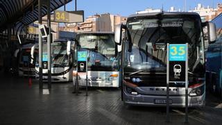 El Govern licita el último esprint para que los buses urbanos e interurbanos se integren al 100% en la T-Mobilitat