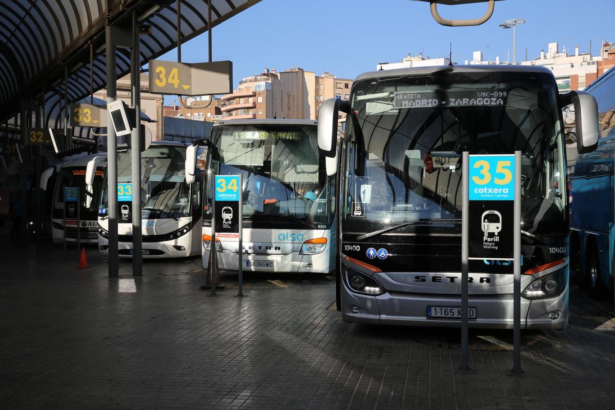 Autobuses estacionados en la estación del Nord, este miércoles