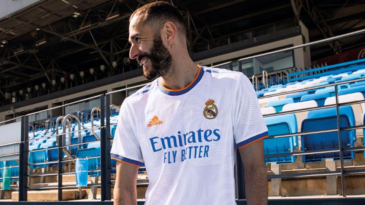 Oficial: así ha presentado el Madrid la nueva camiseta para la temporada 2021/2022