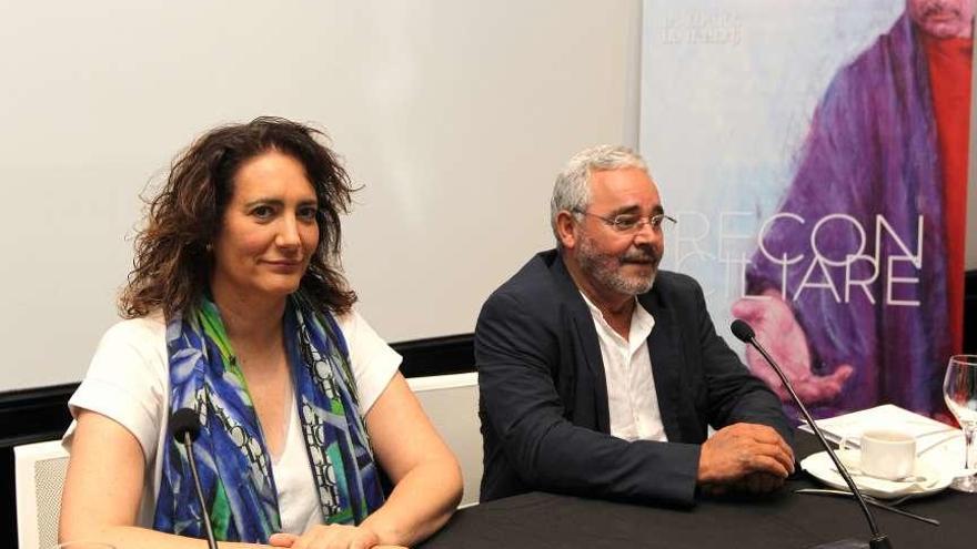 La consejera María Josefa García Cirac, junto al secretario de la Fundación Las Edades del Hombre, Gonzalo Jiménez Sánchez, en Madrid.