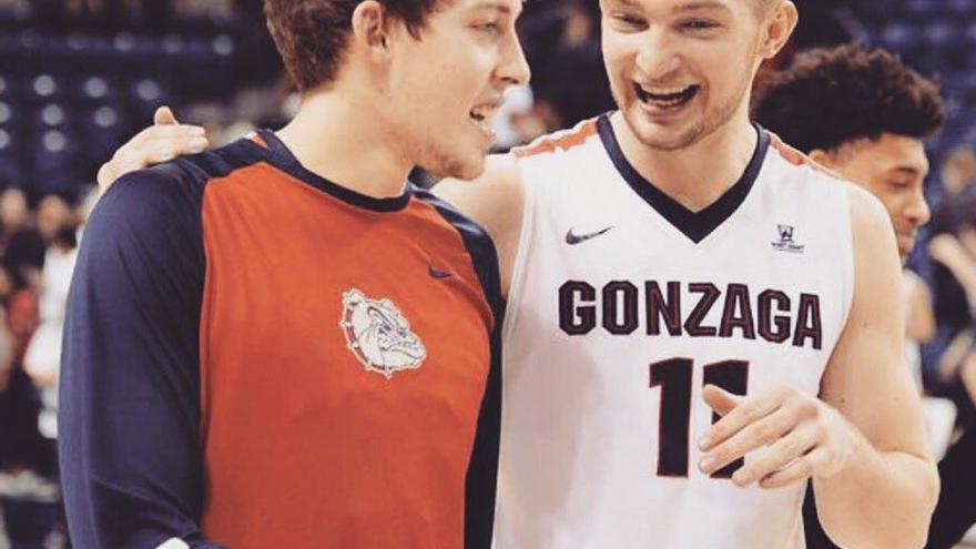 Domas y Wiltjer.