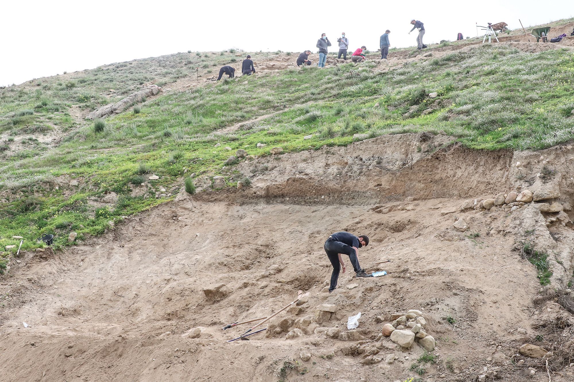 Excavaciones arqueológicas en el yacimiento de Los Saladares