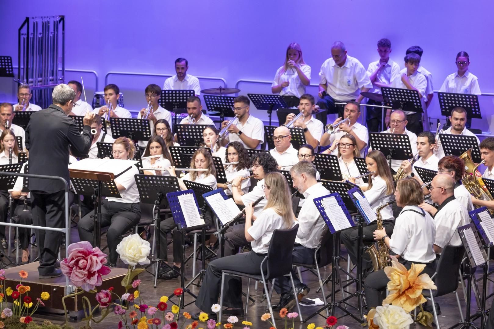 Las bandas de música de Paiporta y Catarroja, protagonistas del Festival Internacional de Bandas Ciudad de Torrevieja