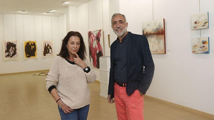 Los dos artistas de Aplama, el pasado miércoles en la sala Barbadillo, junto al CAC Málaga, en la exposición conjunta Opuestos.
