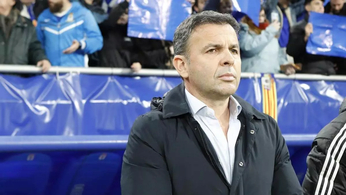 Calleja, despedido; Paunovic, el favorito a sucederle: todas las claves del relevo en el banquillo del Oviedo