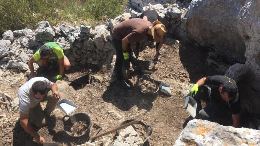 Excavan por primera vez una trinchera de la Guerra Civil