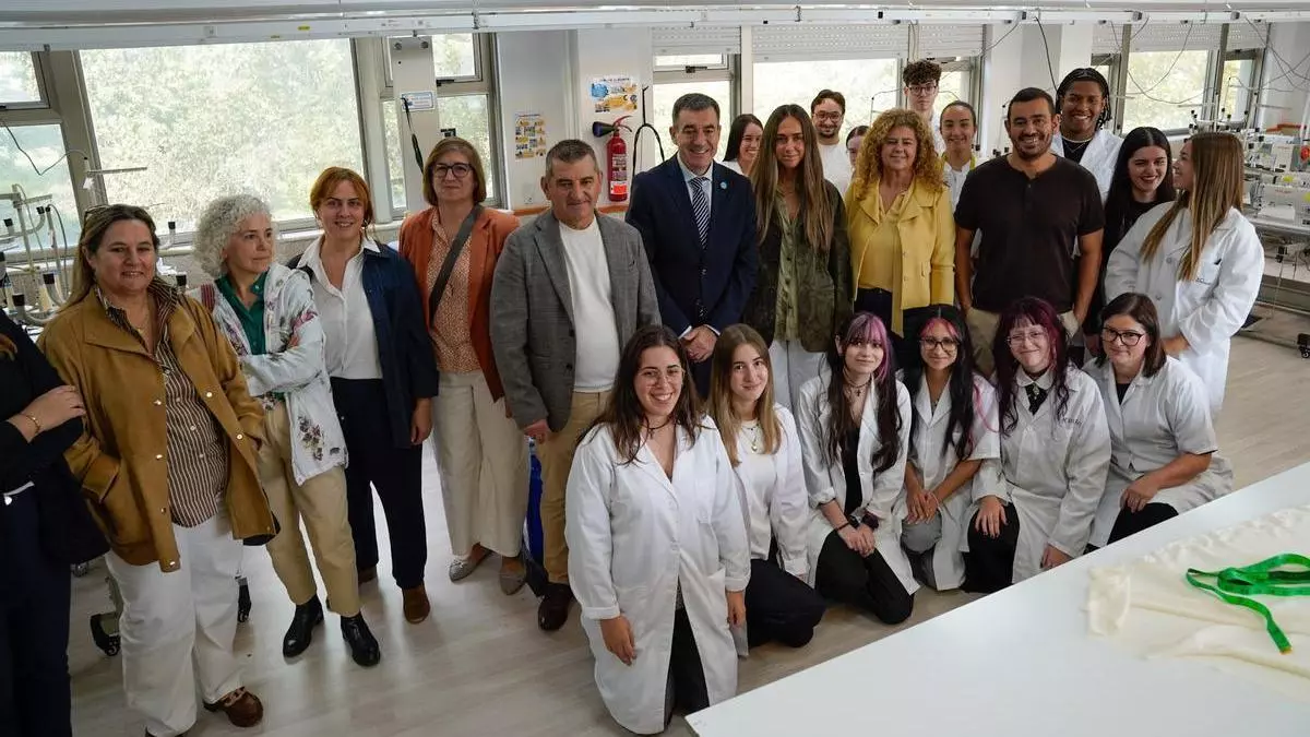 El CIFP Paseo das Pontes, reconocido como primer Centro de Referencia de la familia textil, confección y piel
