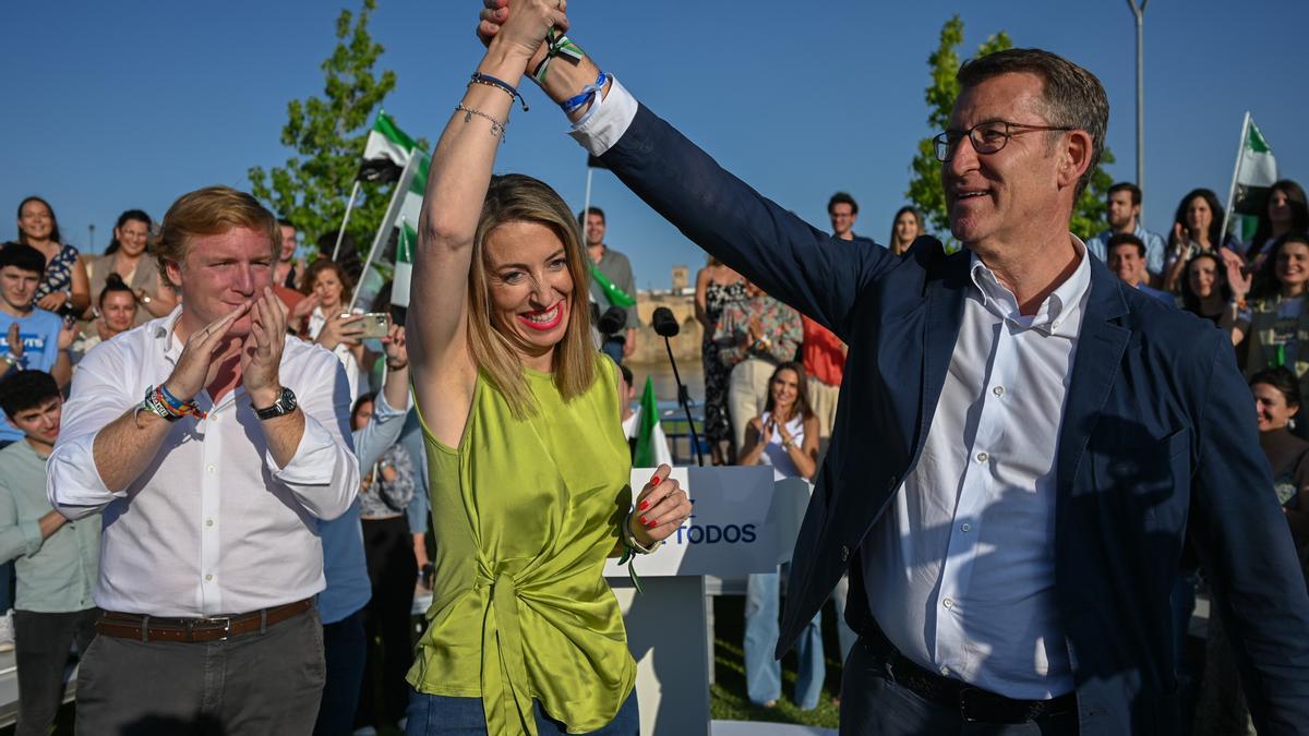 María Guardiola y Alberto Núñez Feijóo, en Badajoz en el cierre de la precampaña