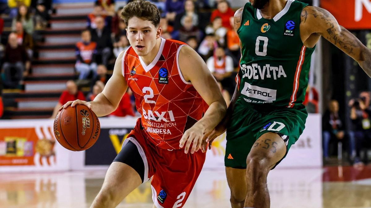 Hugo Benítez se lesionó en el partido contra el Cedevita