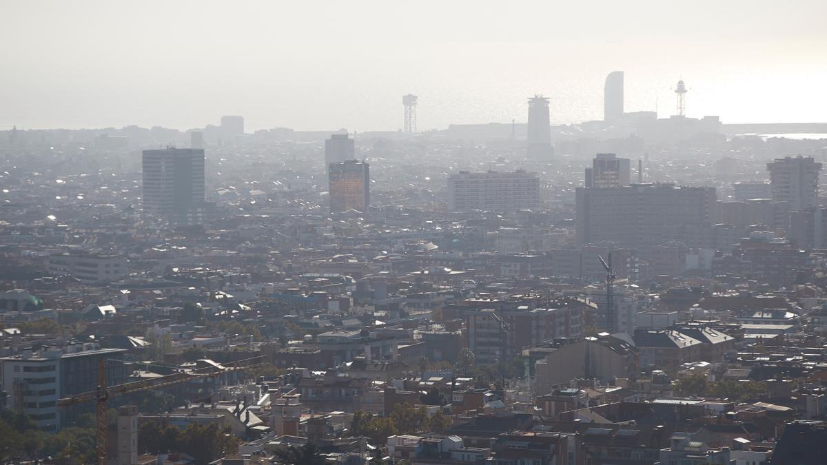 Ecologistas denuncian que Barcelona incumplió en 2022 el límite legal de NO2