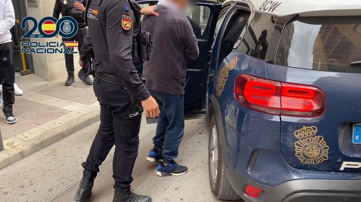 Una de las detenciones practicadas por la Policía Nacional en Elche
