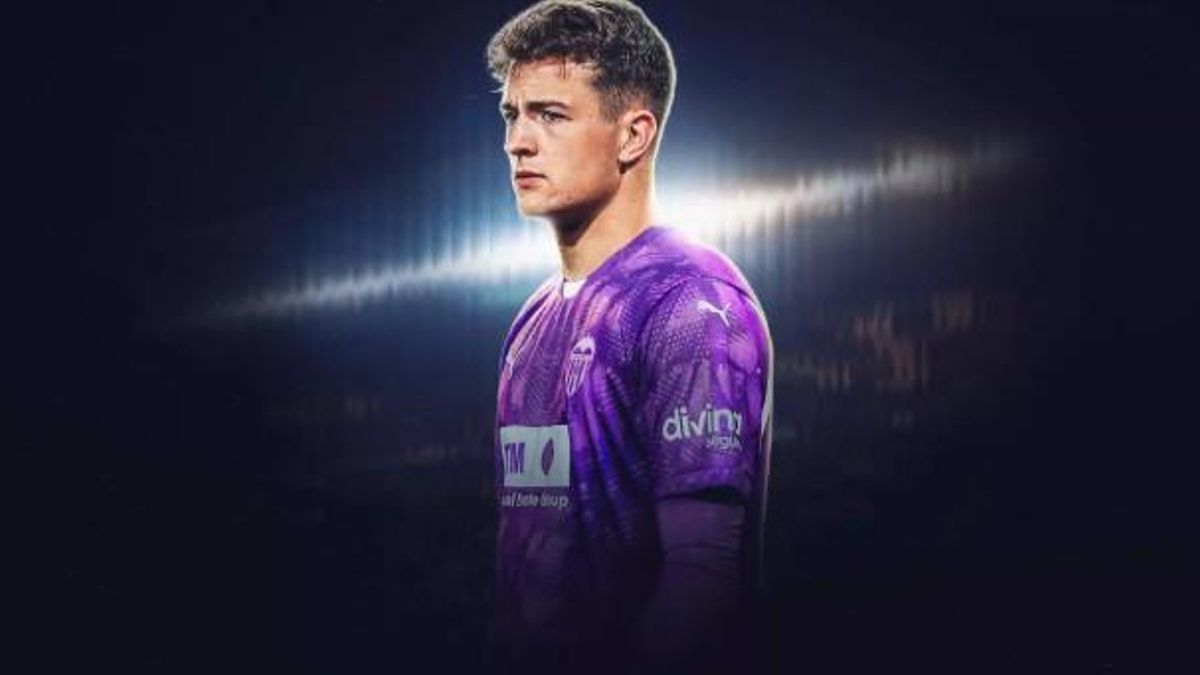 Fichaje de Julen Agirrezabala. / Valencia CF