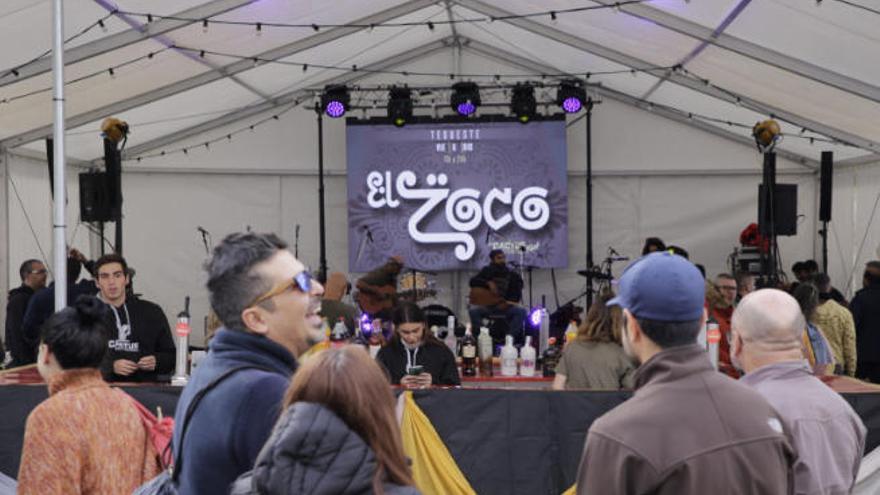 Un grupo de asistentes al Eco Festival Solidario El Zoco