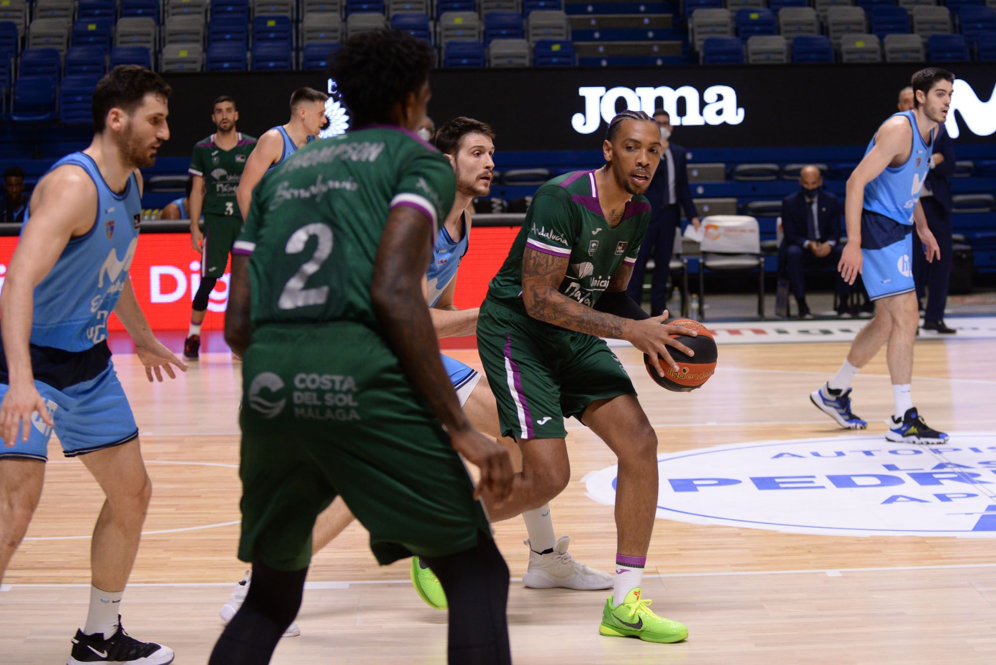 Las imágenes de la victoria del Unicaja sobre el Movistar Estudiantes en el Carpena