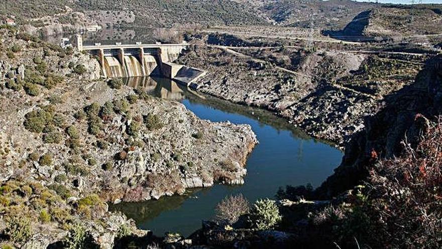 Vista del salto de Villalcampo, enclavado en el inicio de Arribes del Duero.