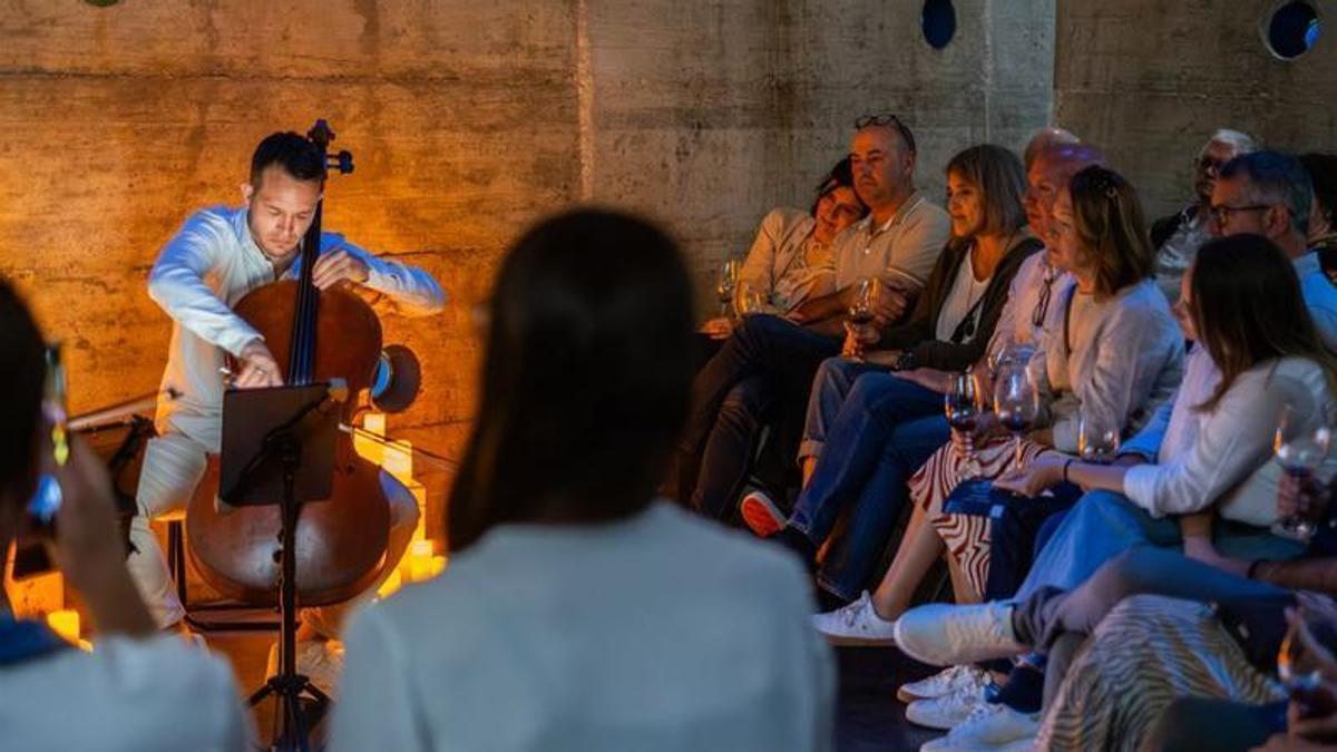 Música, poesia, gastronomia i vi es donen la mà en la tretzena edició de Tocs de Vi de l’Empordà a Girona.