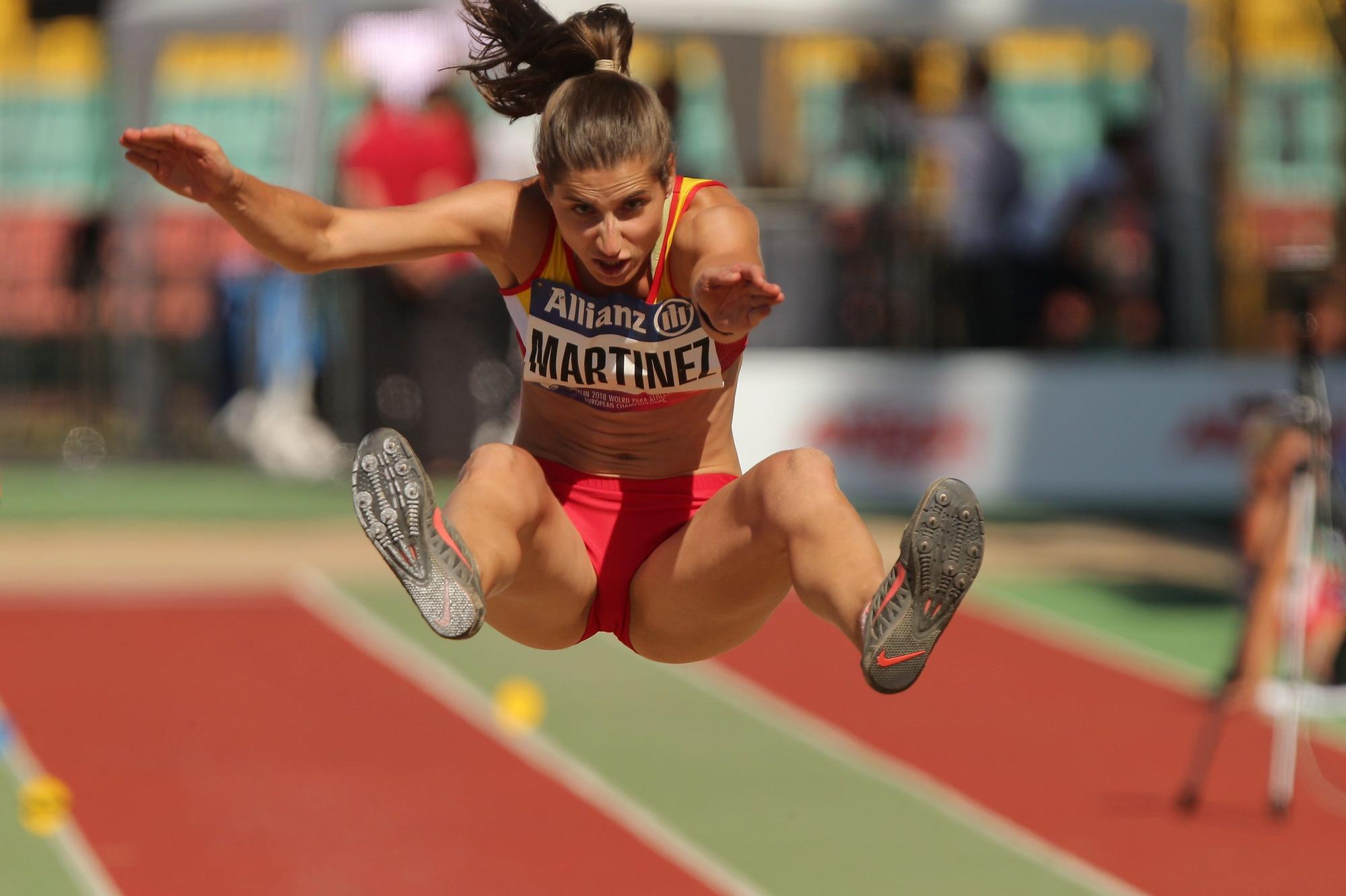 La atleta madrileña durante uno de sus saltos
