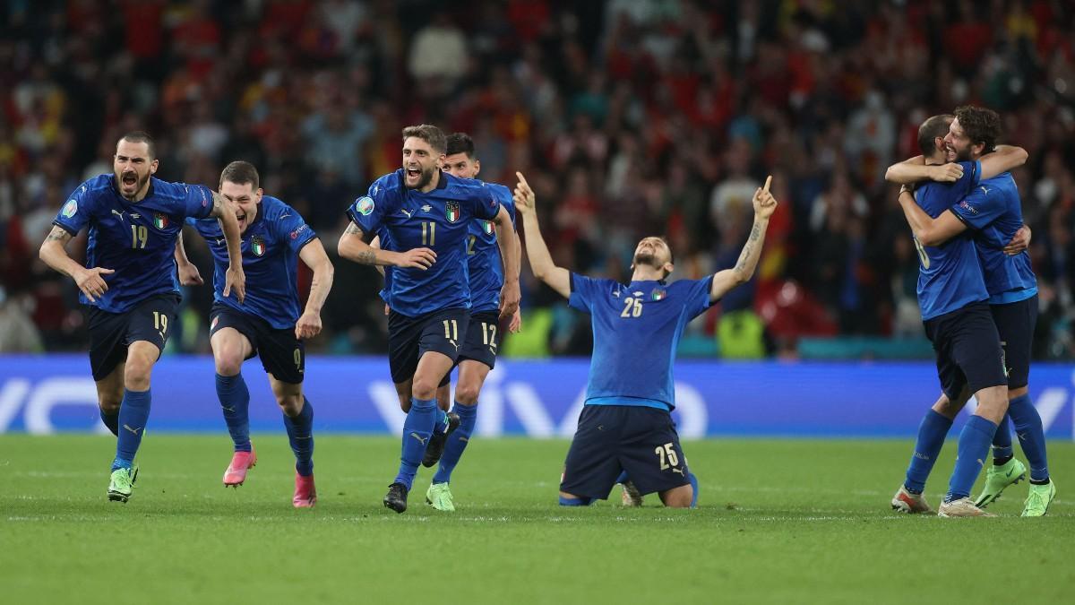 Italia celebró así su pase a la final de la Eurocopa ante España