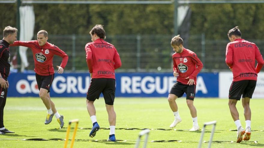 Todos convocados para el duelo de Riazor contra el Málaga