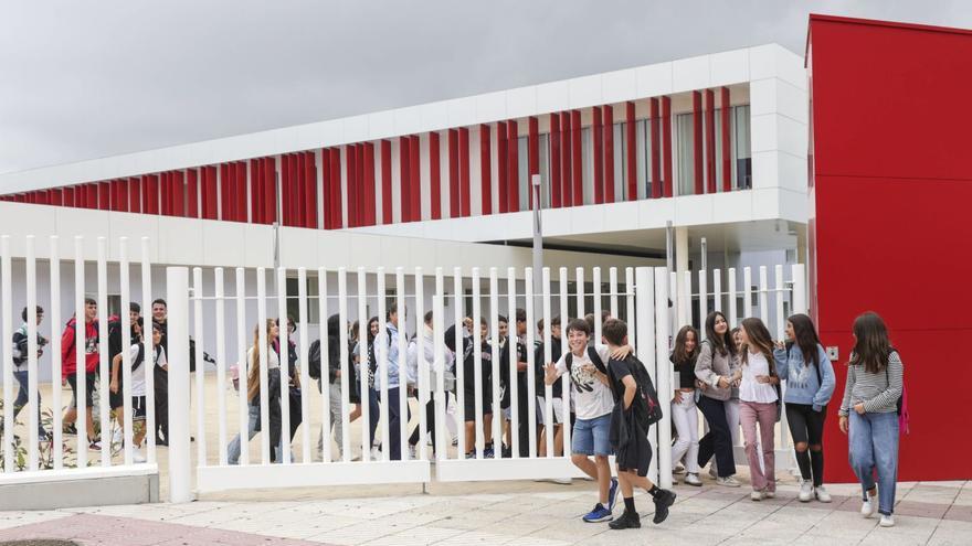 La Florida estrena con ilusión "el instituto del futuro": una "vuelta al cole" histórica para el barrio ovetense