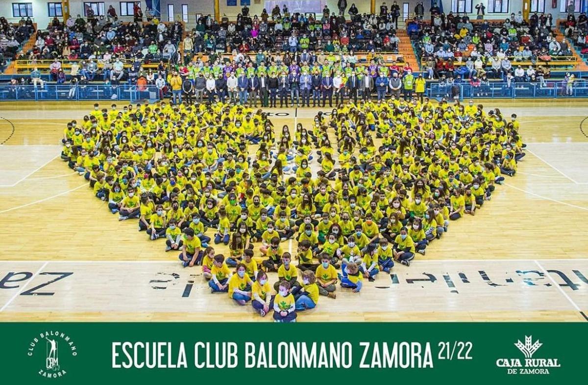 FOTOGRAFÍA ESCUELA BALONMANO ZAMORA 21 22