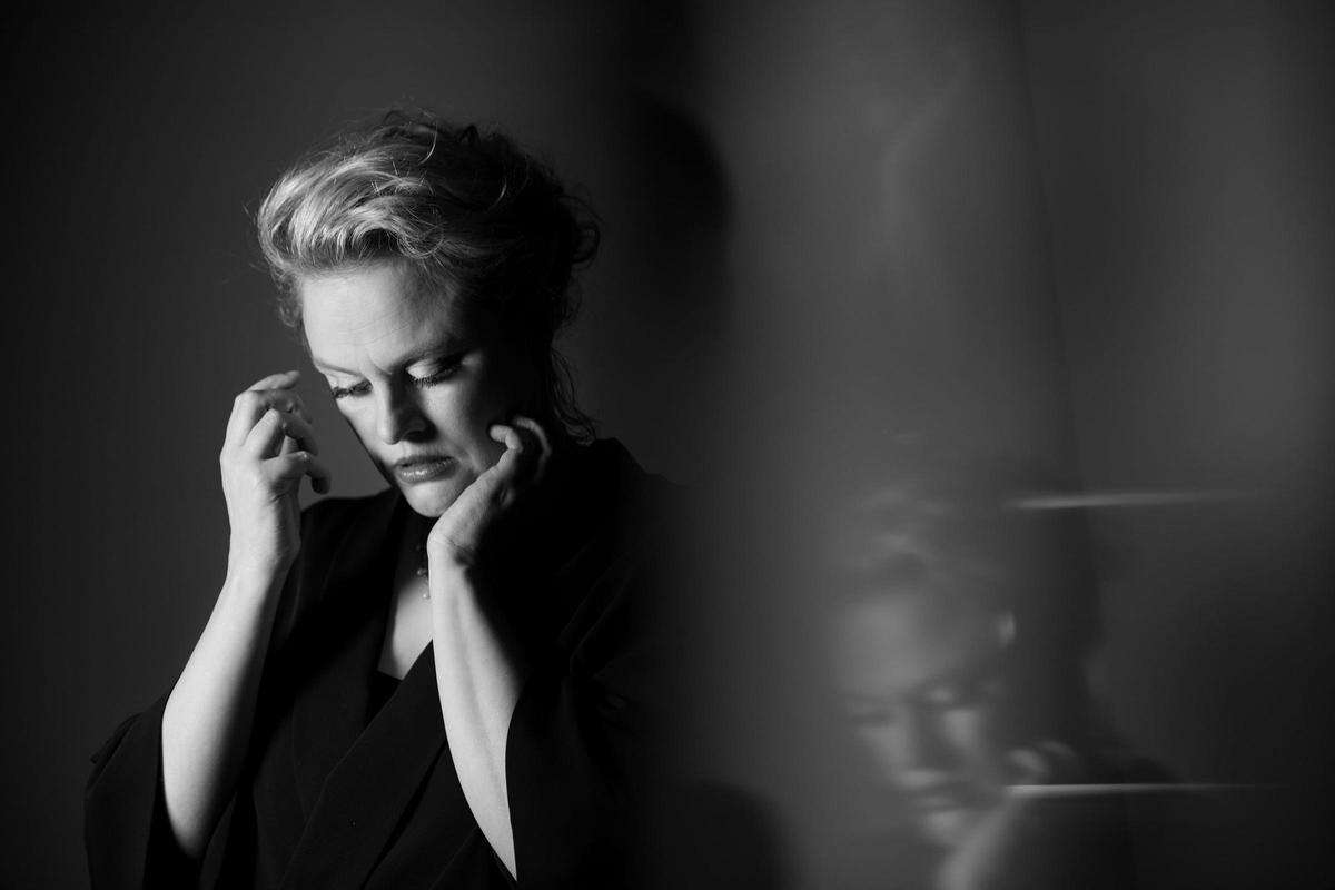La artista islandesa Ólöf Arnalds aterriza en el Teatre del Raval de Castelló inmersa en su nueva gira.