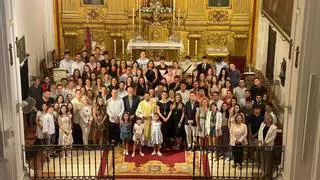 Los jóvenes cofrades de Málaga abarrotan San Julián para conmemorar a su patrón