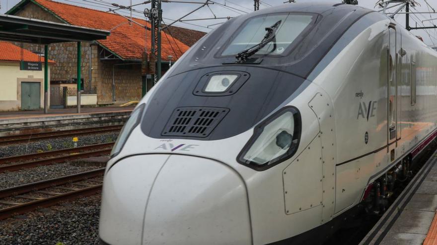 El gobierno local de Vilagarcía lleva al pleno una moción para mantener todas las líneas de trenes de alta velocidad a Madrid