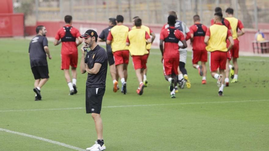 Vicente Moreno, durante un entrenamiento en Son Bibiloni.