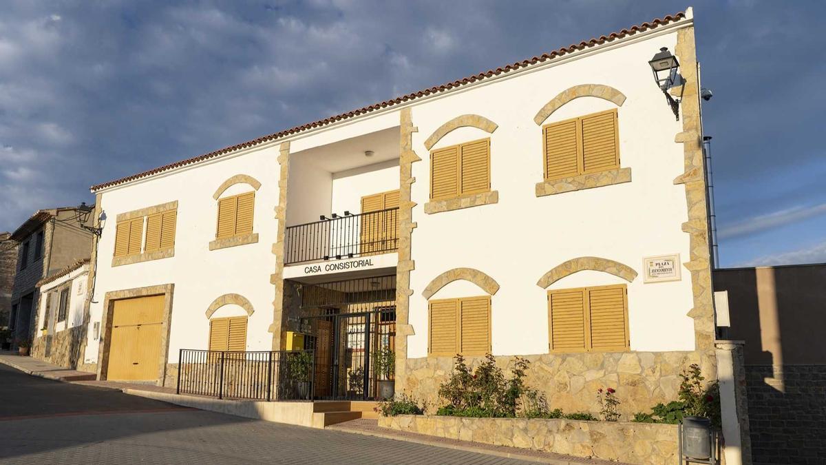 El consistorio ha sacado a licitación por 60.000 euros la contratación de los servicios de arquitectura para redactar el proyecto de un edificio residencial en un solar municipal situado en la calle Ballestería.
