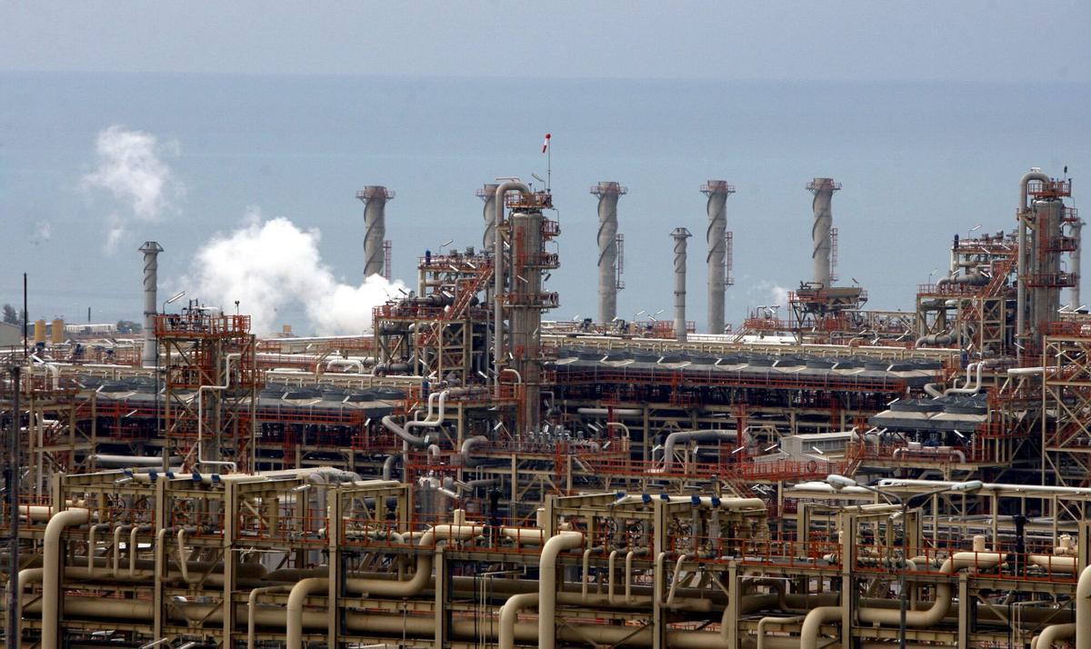 Vista general del yacimiento de gas South Pars, en Assalouyeh, Irán.