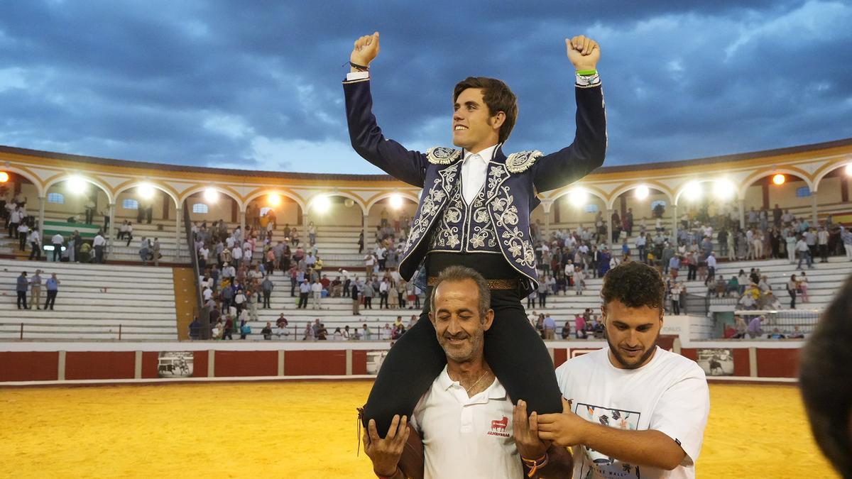 Guillermo Hermoso de Mendoza en la corrida de rejones de Pozoblanco, este domingo.