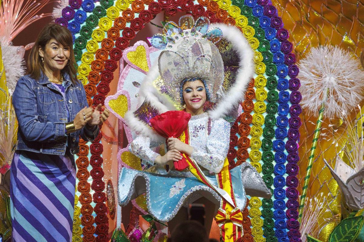 Las fotos de la elección de la reina infantil carnaval Las fotos de la elección de la reina infantil carnaval