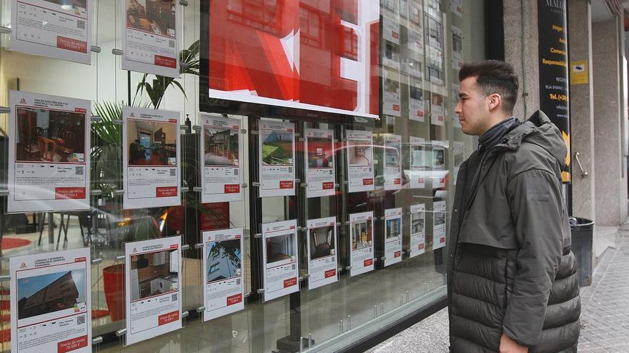 Galicia tiene casi tantos hogares alquilados como hipotecas por el auge en rentas altas