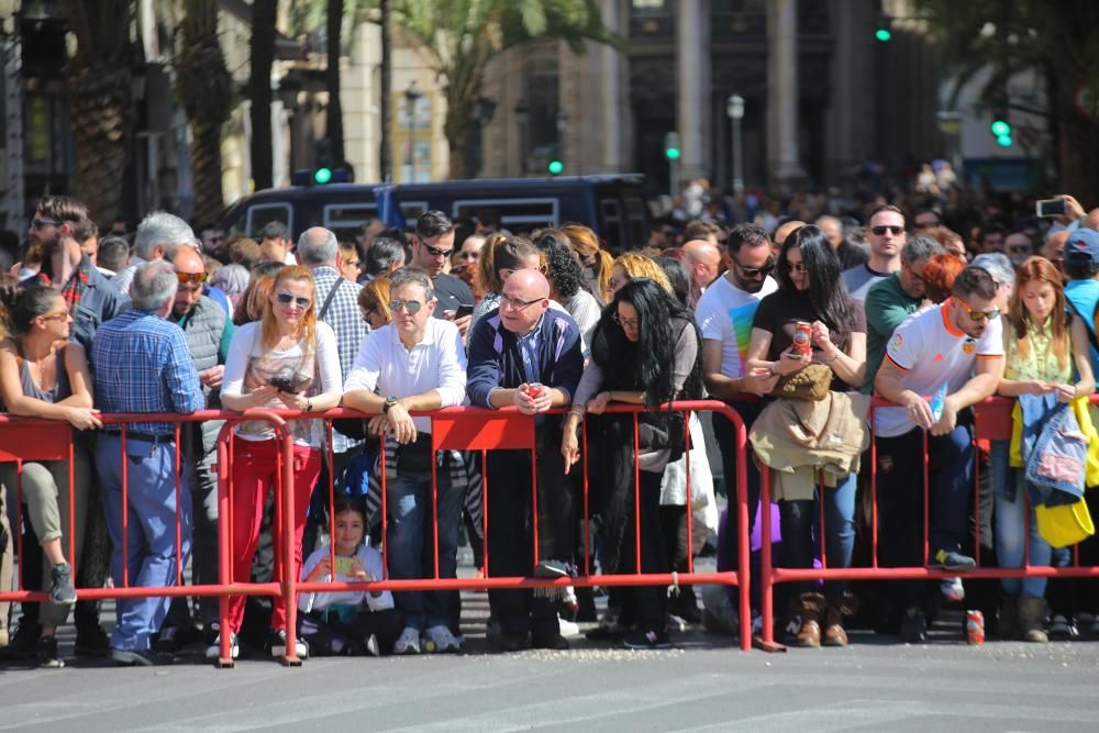 Búscate en la mascletà del 6 de marzo