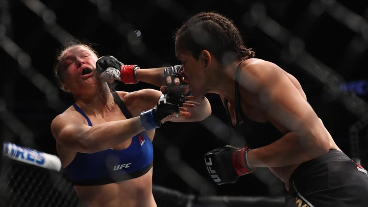 Rousey recibió un severo correctivo de Nunes, que despachó el combate en 48 segundos