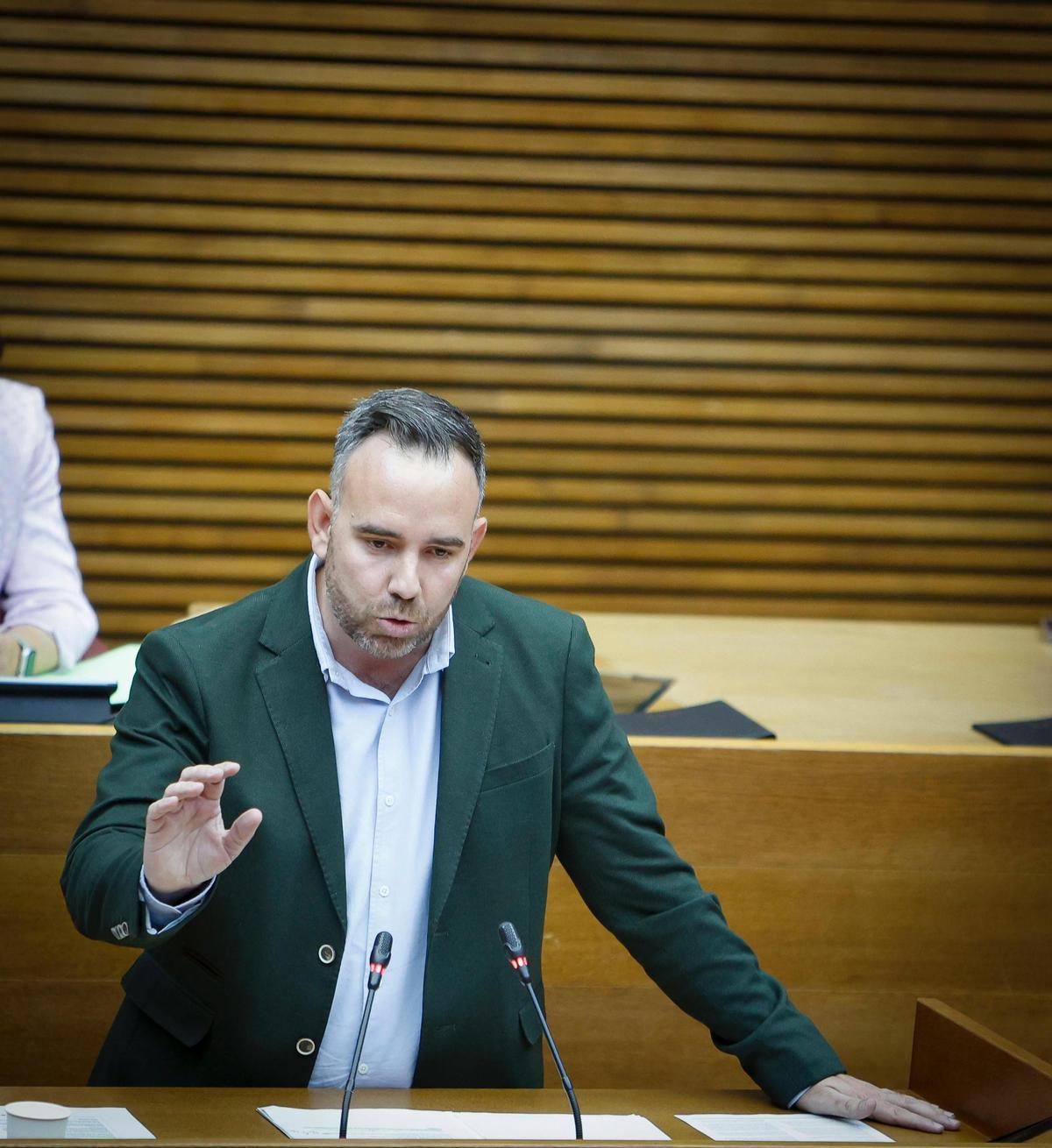 El socialista Rafa Simó, en Les Corts