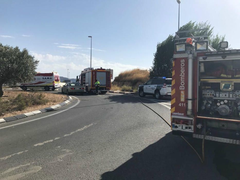 Cinco heridos al salirse un coche en el acceso de la autovía A-31 en Sax